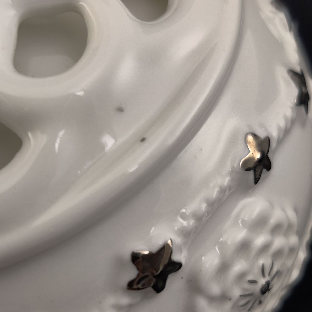 Pandora 2011 Ceramic Ornament - Picture 3 of 9